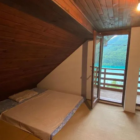 Rosana House بيت للعطل Jablanica