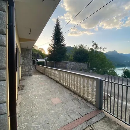 Rosana House بيت للعطل *